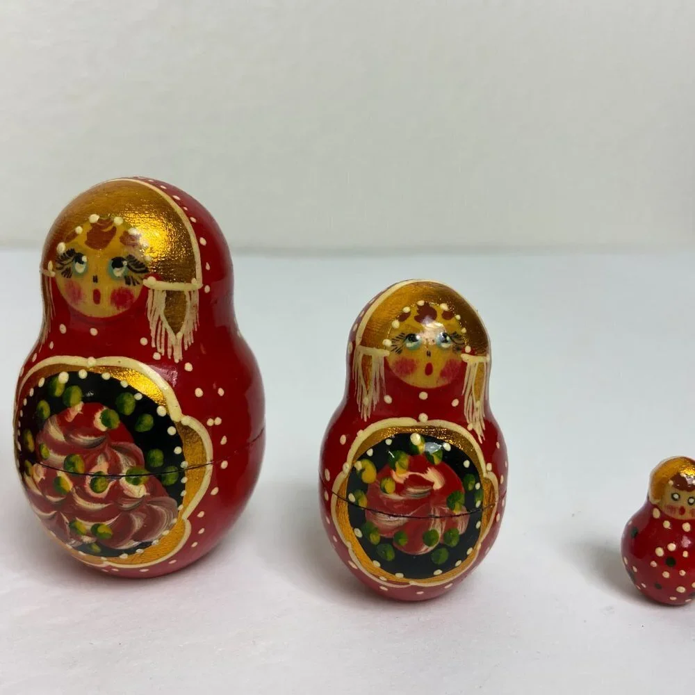 Vintage 1996s Sergiev Posad Russian Matryoshka Nesting Dolls